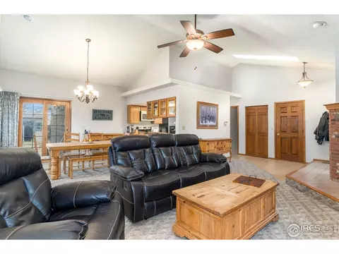 1215 Cedar Dr, Berthoud, CO 80513 photo 4