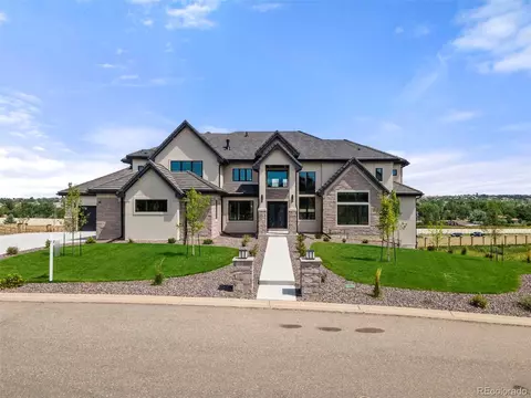 6770 S Espana Way, Centennial, CO 80016