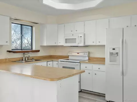 12031 W Dumbarton Dr, Morrison, CO 80465 photo 10