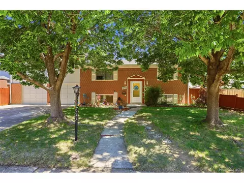 1484 S Balsam Ct, Lakewood, CO 80232