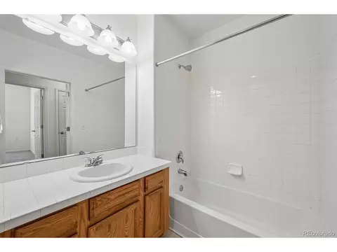 Bath - 7777 E 23rd Ave #1403, Denver, CO 80238 photo 2 of 2