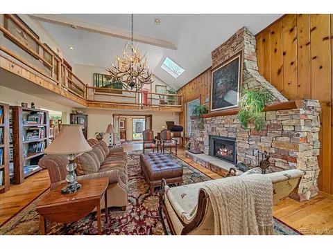 25601 Centennial Trl, Golden, CO 80401
