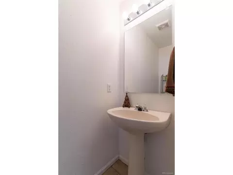 18658 E 41st Ave, Denver, CO 80249 photo 11