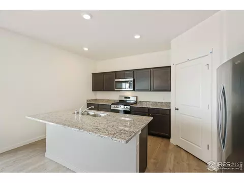 1826 Hydrangea Dr, Windsor, CO 80550 photo 4