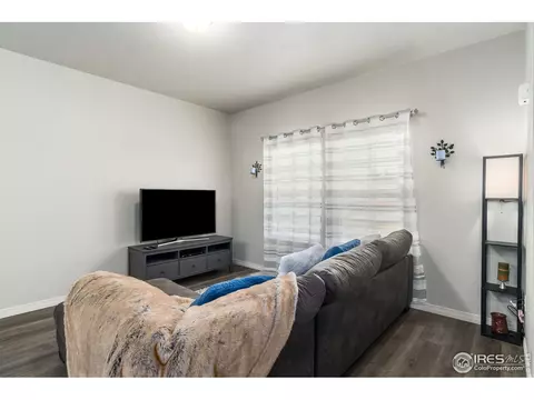 155 S 8th St, Berthoud, CO 80513 photo 5