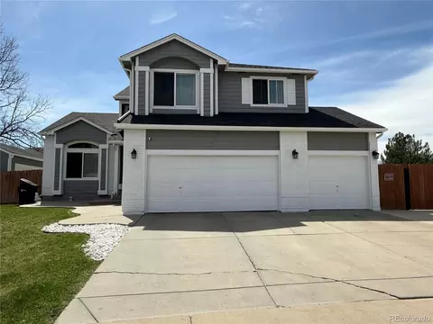 2050 Lake Circle Dr, Thornton, CO 80241
