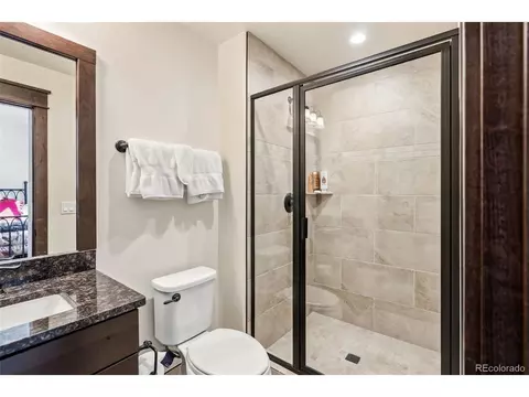 Bath - 59 Erickson Loop, Dillon, CO 80435 photo 5 of 5