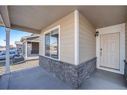 47356 Lilac Ave, Bennett, CO 80102 photo 2