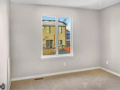 4860 Duluth Ct, Denver, CO 80239 photo 17
