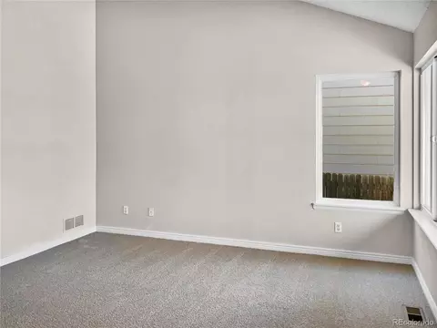 4860 Duluth Ct, Denver, CO 80239 photo 10