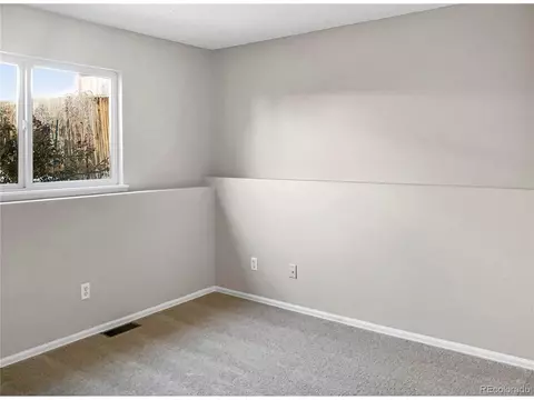 4860 Duluth Ct, Denver, CO 80239 photo 21
