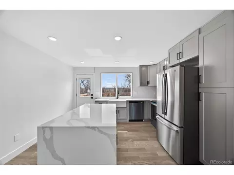 Kitchen - 4423 Alberta Ct, Boulder, CO 80301 photo 5 of 6