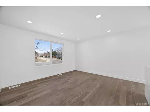 Living - 4423 Alberta Ct, Boulder, CO 80301 photo 2 of 3