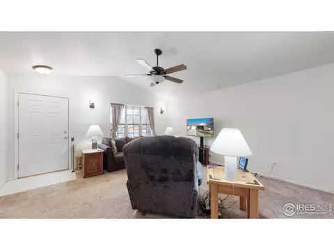 1110 Monroe Ave, Berthoud, CO 80513 photo 3