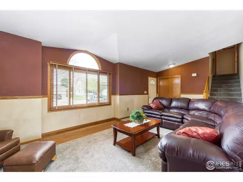 1502 Maple Dr, Berthoud, CO 80513 photo 3