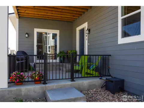 641 Robert St, Longmont, CO 80503 photo 2