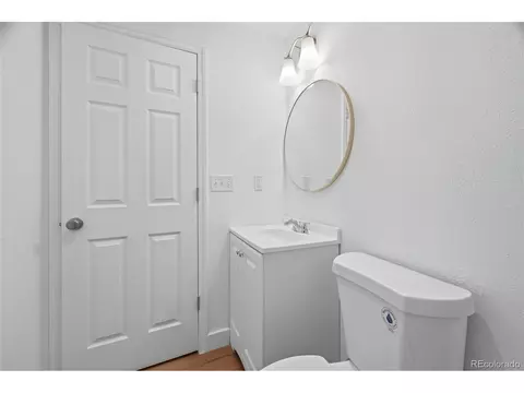 Bath - 444 Frontier Ln, Johnstown, CO 80534 photo 4 of 4
