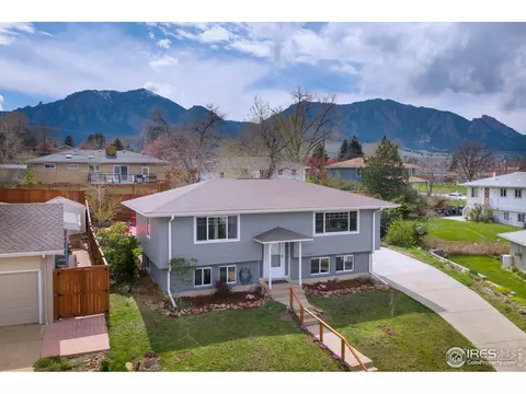 4430 Squires Cir, Boulder, CO 80305 photo 6