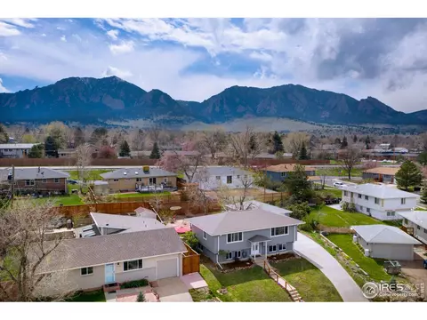 4430 Squires Cir, Boulder, CO 80305 photo 12