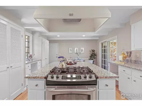 255 Mohawk Dr, Boulder, CO 80303 photo 12