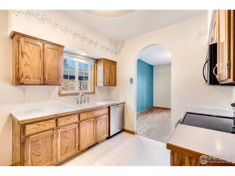 217 E Iowa Ave, Berthoud, CO 80513 photo 5