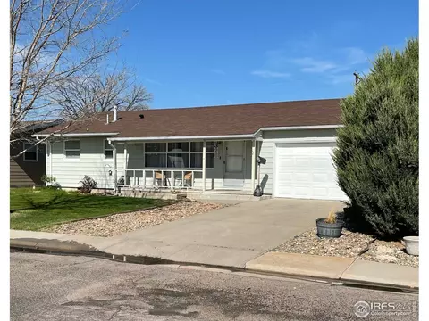 326 Delaware St, Sterling, CO 80751 photo 2
