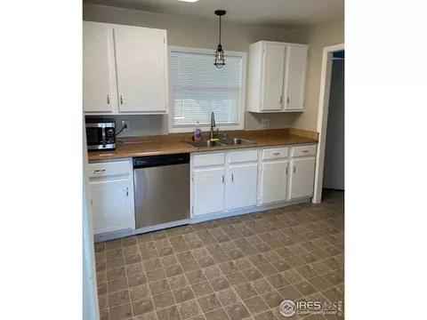 326 Delaware St, Sterling, CO 80751 photo 5