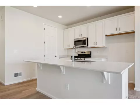 24951 E 38th Ave, Aurora, CO 80019 photo 3