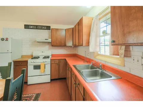 Kitchen - 280 Hathaway St, Fairplay, CO 80440 photo 3 of 5
