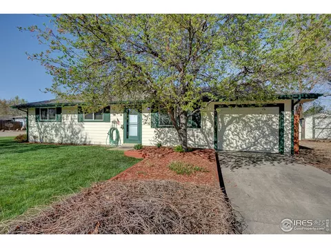 1025 6th St, Berthoud, CO 80513 photo 2