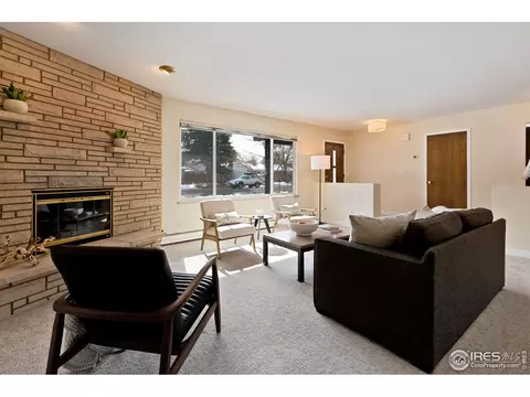 979 Sycamore Ave, Boulder, CO 80303 photo 2