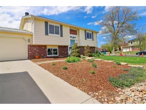 17115 E Kent Dr, Aurora, CO 80013 photo 2