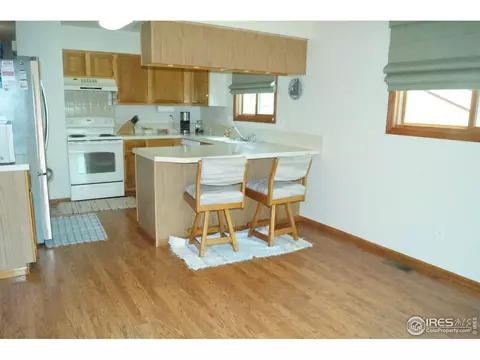 811 Holmes Pl, Berthoud, CO 80513 photo 9
