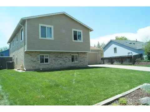 811 Holmes Pl, Berthoud, CO 80513 photo 3