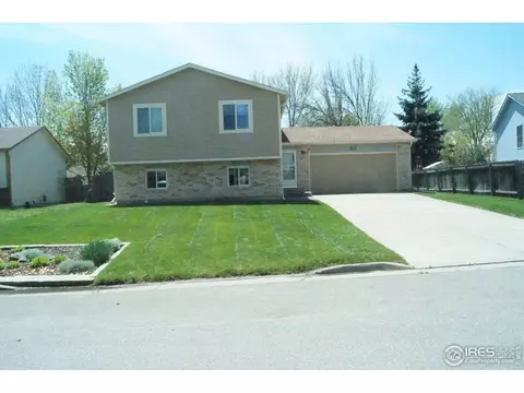 811 Holmes Pl, Berthoud, CO 80513 photo 2