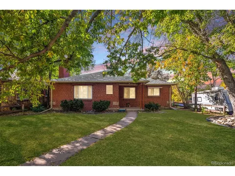 2089 Joliet St, Aurora, CO 80010