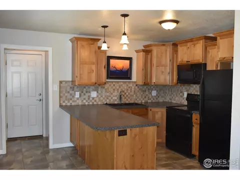 711 28th Ave, Greeley, CO 80634 photo 2