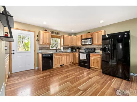 339 Colorado Ave, Berthoud, CO 80513 photo 4
