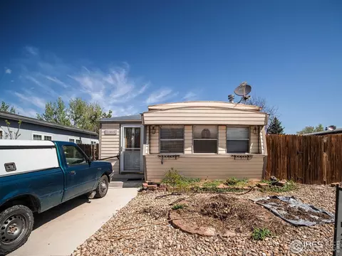 1069 Macdavidson Cir, Dacono, CO 80514 photo 1