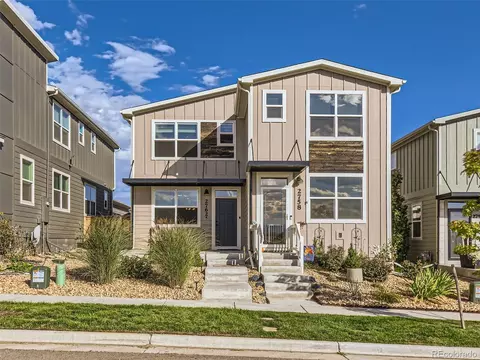 2762 Center Park Way, Berthoud, CO 80513