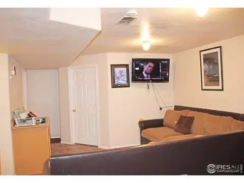 406 E 19th St, Greeley, CO 80631 photo 10