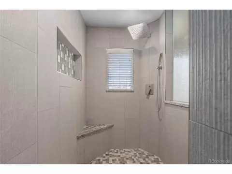 Bath - 15722 E Progress Dr, Centennial, CO 80015 photo 2 of 10