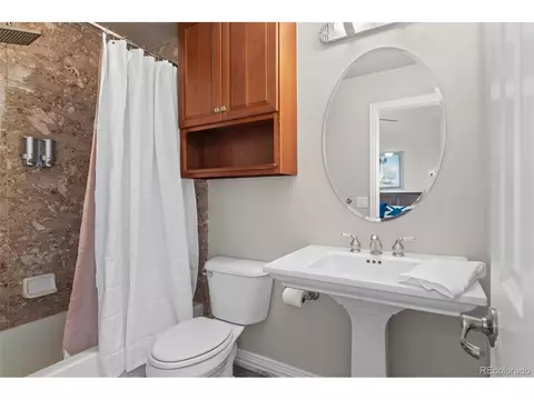 Bath - 15722 E Progress Dr, Centennial, CO 80015 photo 6 of 10