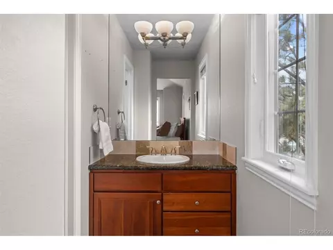 Bath - 15722 E Progress Dr, Centennial, CO 80015 photo 9 of 10