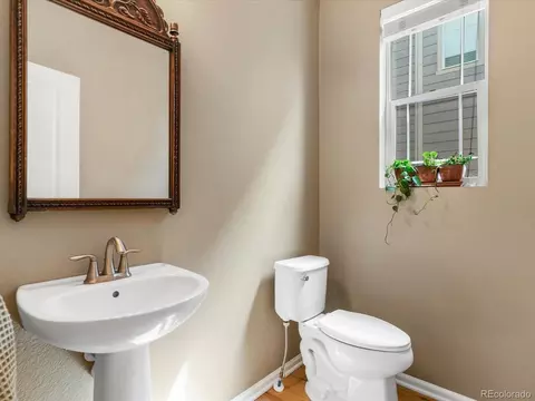 11049 E 28th Pl, Denver, CO 80238 photo 17
