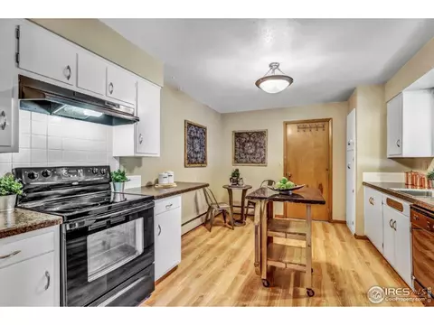5535 Scenic View Ct, Boulder, CO 80303 photo 13