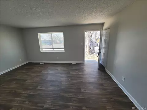 5552 Abilene St, Denver, CO 80239 photo 5