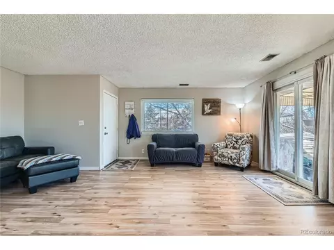 9943 Croke Dr, Denver, CO 80260