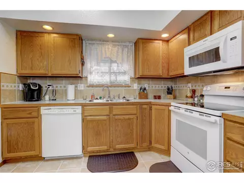 1007 Meadow Ct, Windsor, CO 80550 photo 6