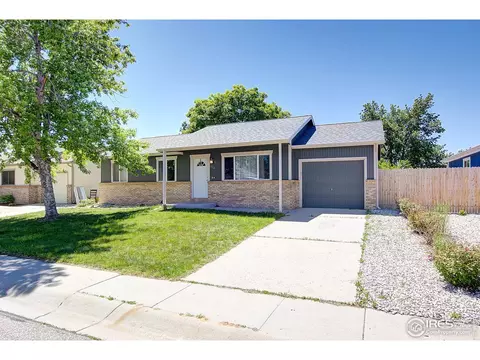 910 Mesa Ct, Windsor, CO 80550 photo 2